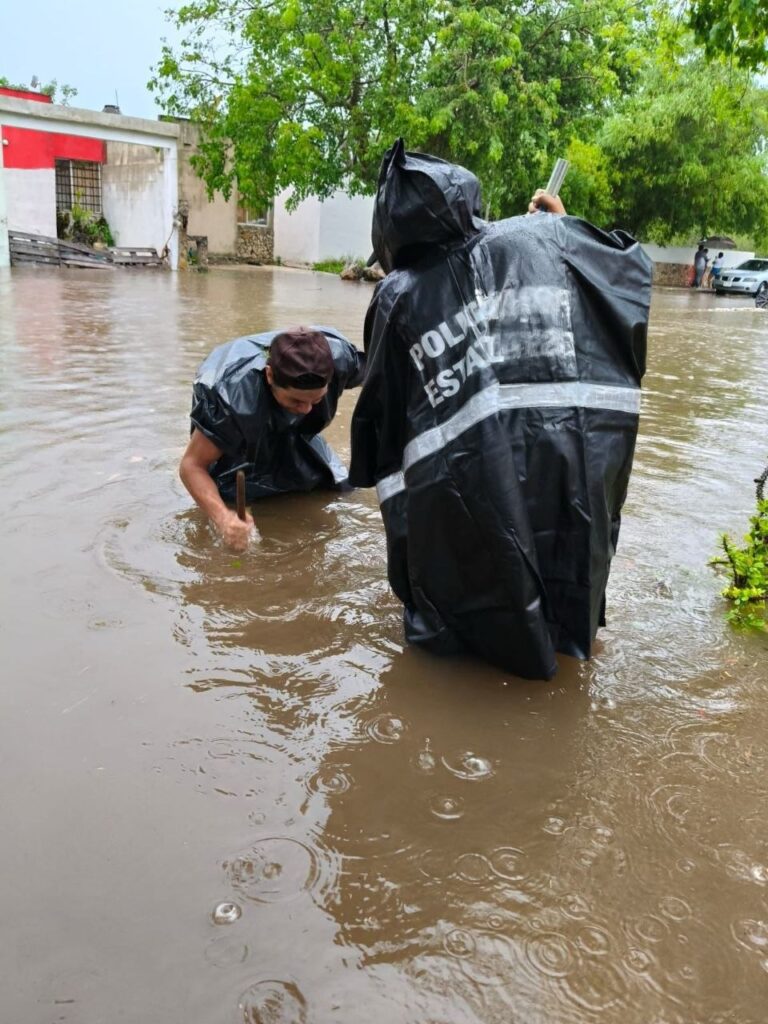SSP MANTIENE DESPLIEGUE OPERATIVO ANTE AFECTACIONES POR LLUVIAS EN MÉRIDA Y MUNICIPIOS DEL INTERIOR