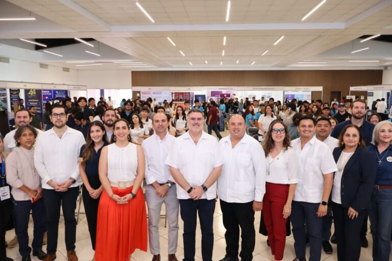 Expo Universidades CANACO 2026 abre sus puertas con la participación de 17 universidades