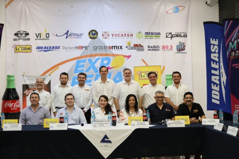 La Expo Feria del Comercio se moderniza con tótems digitales para facilitar la experiencia de los visitantes