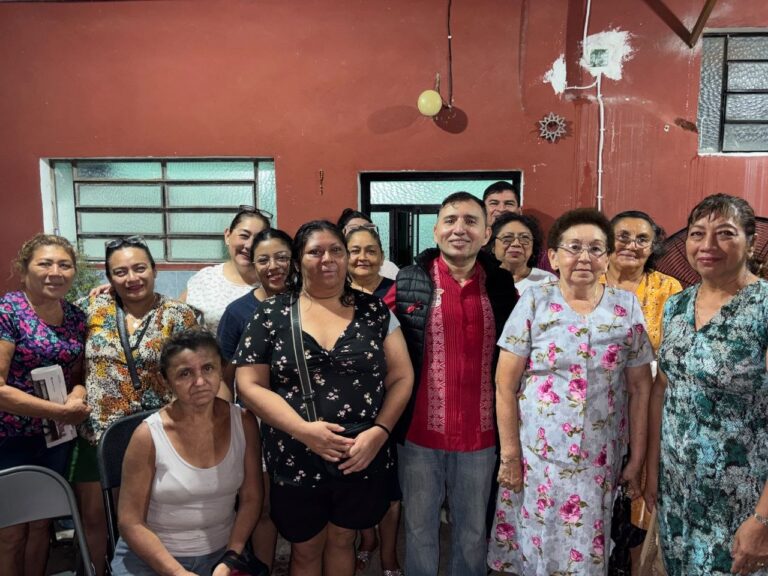 JULIÁN BUSTILLOS FORTALECE EL DIÁLOGO CIUDADANO EN COLONIAS DE MÉRIDA
