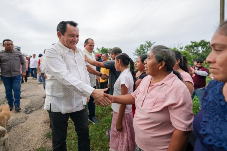 Llevaban 30 años pidiendo su camino; el Gobernador adelantó la obra casi tres semanas: arranca la reconstrucción Tixcancal–Chan Cenote–Trascorral, con 9 millones de pesos para 5,178 habitantes